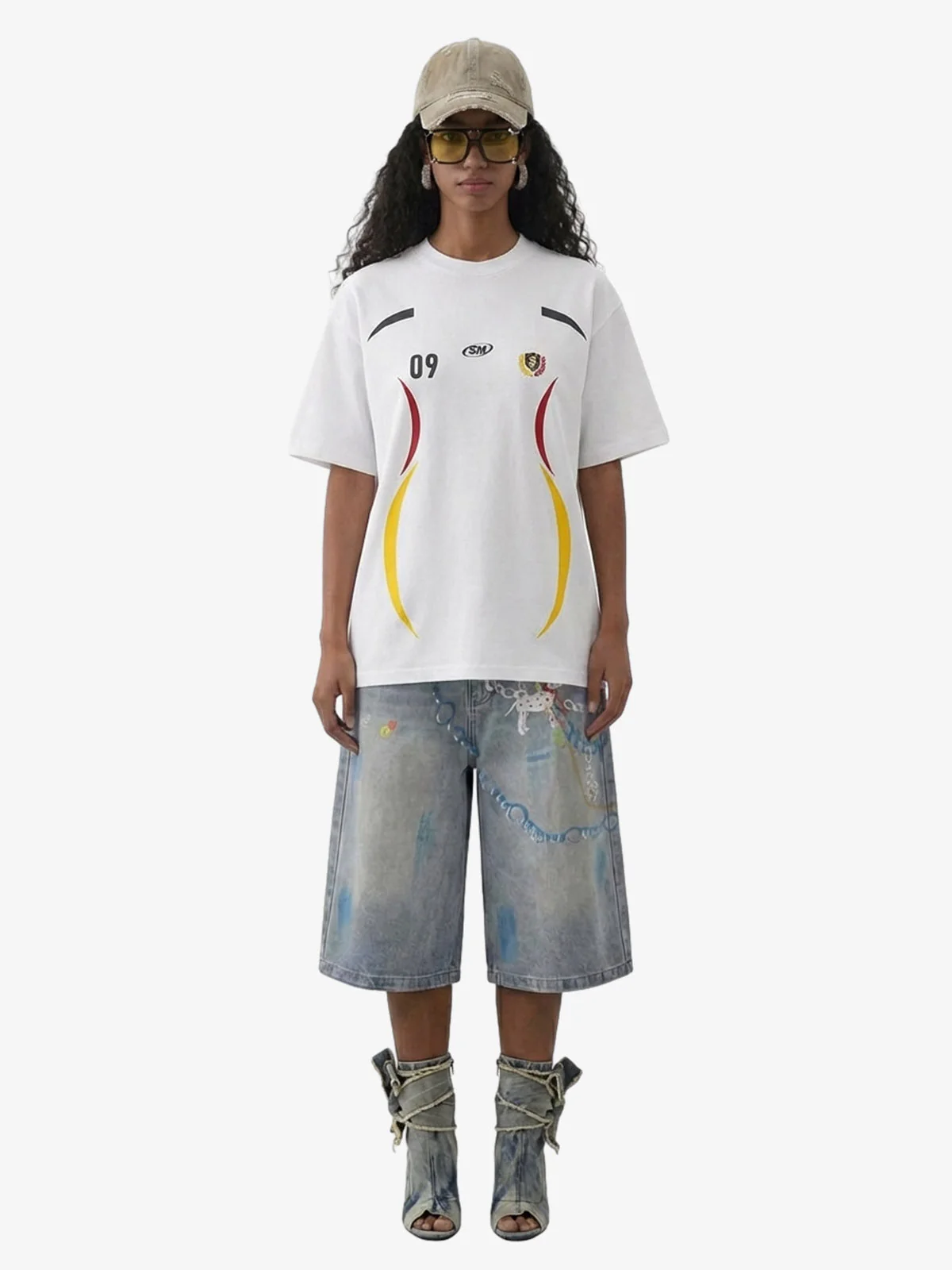 Retro 09 Graphic Crest Print T-Shirt - Image 2